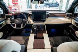 Toyota Sequoia